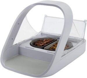 Sure Petcare SureFeed Microchip Pet Feeder Connect, RFID Collar Tags Compatible, Mobile App Control, Works for Wet and Dry Food, White, Hub and 4 x C Cell Batteries Required, Not Included